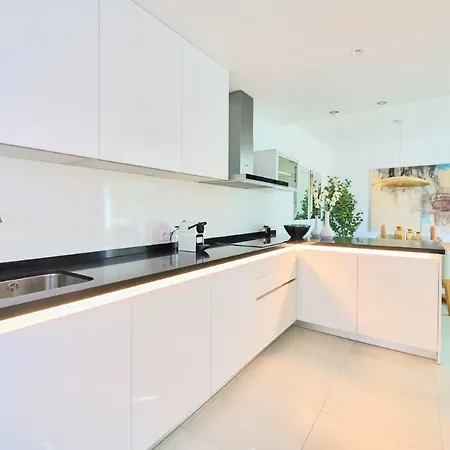 Miradores Del Sol By Mar Holidays Естепона